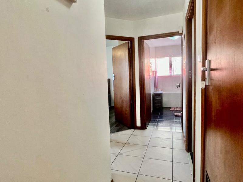 3 Bedroom Property for Sale in Fraaiuitsig Western Cape